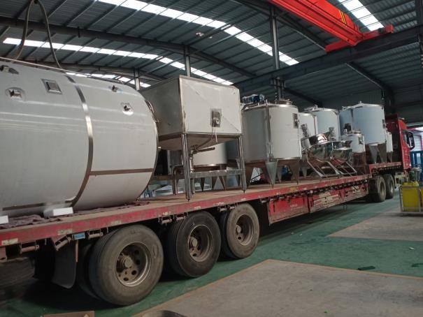 不锈钢配料罐_不锈钢搅拌罐，电加热搅拌罐