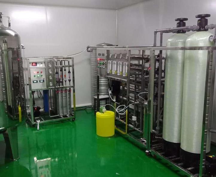 焦作卫材工厂使用纯净水设备。（纯净水设备，超纯水设备）